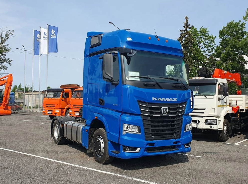 Экономичность, надёжность, комфорт: почему тягач КАМАЗ 54901 — лидер российских трасс