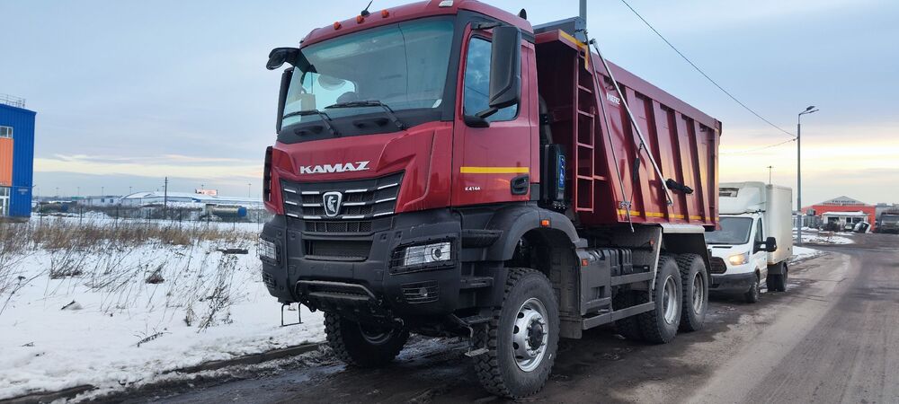 В чем преимущества самосвала КАМАЗ 65952?