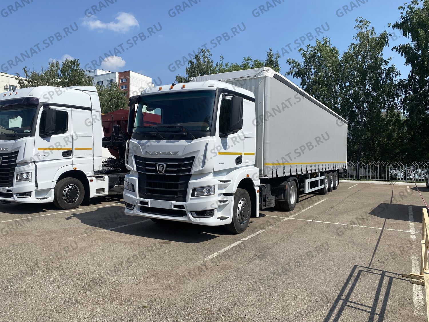 Седельный тягач KAMAZ 54902-768-49(B5) с РКПП F12JZ22DD с ретардером и КОМ, ДОПОГ