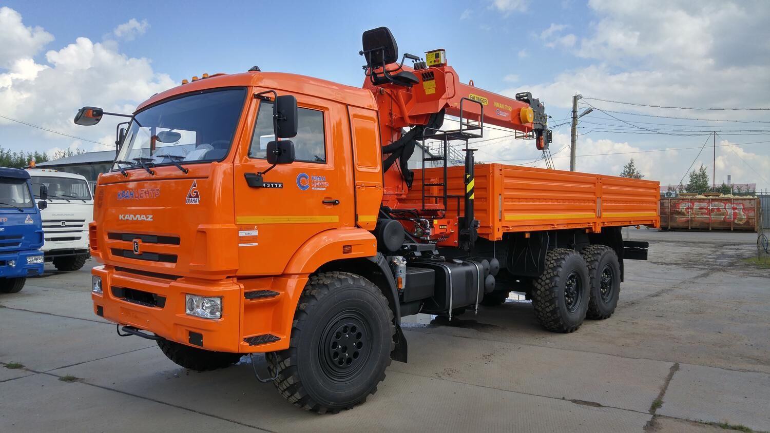 Бортовой КАМАЗ 43118-73094-50 с ПАЛФИНГЕР ИНМАН ИT-150 без доп.опор, передние опоры поворотные