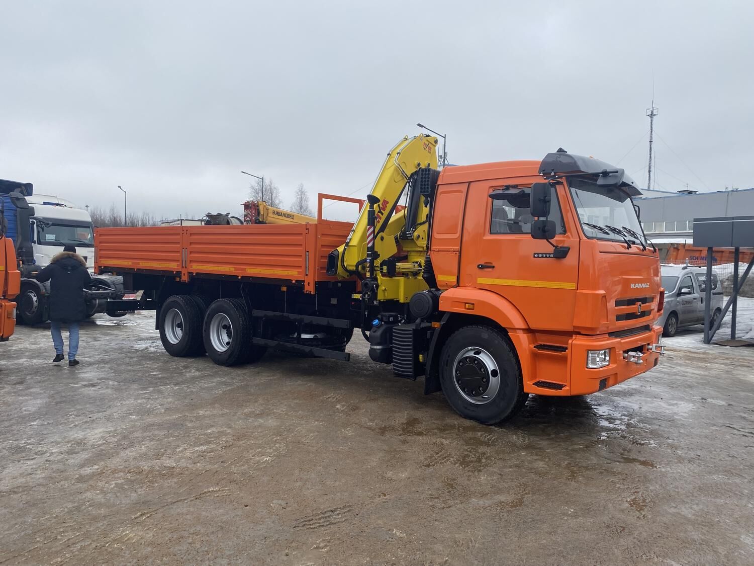 Бортовой КАМАЗ 65115-48 с КМУ HYVA HB230