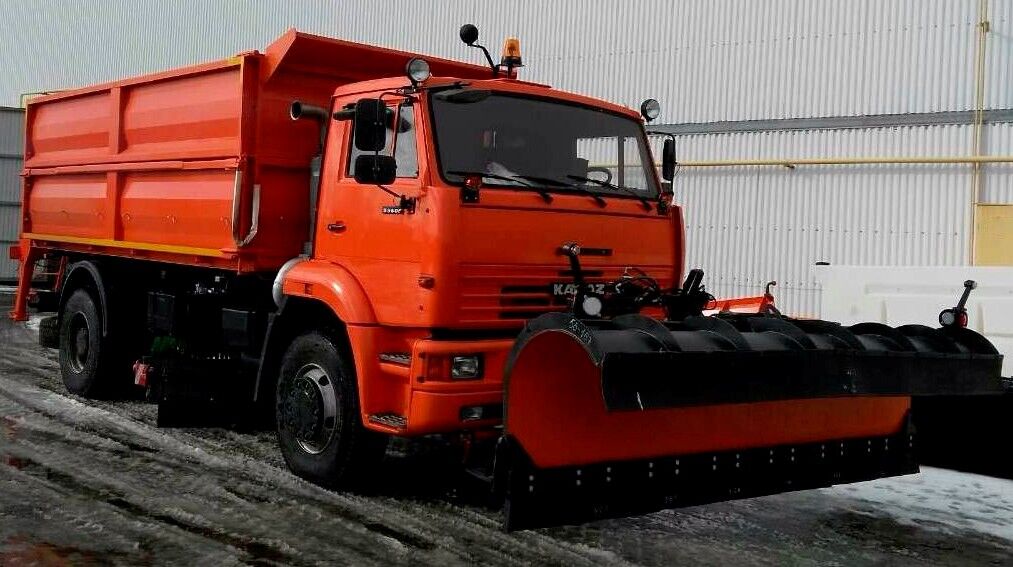 КДМ-7881050 на с. 53605 (Передний отвал, Средняя щетка)