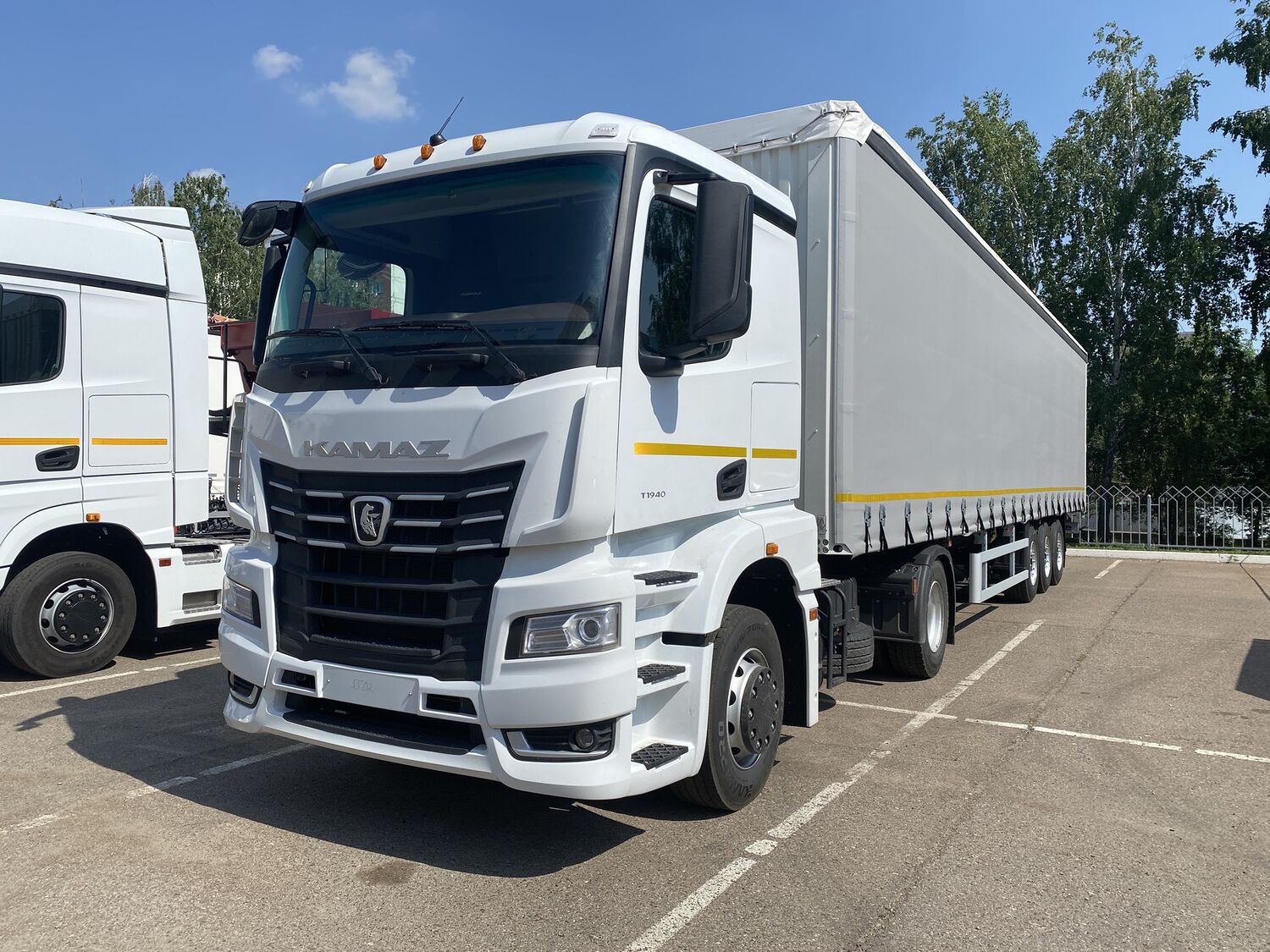 седельный тягач KAMAZ 54902-768-49(B5) с РКПП F12JZ22DD с ретардером и КОМ, ДОПОГ