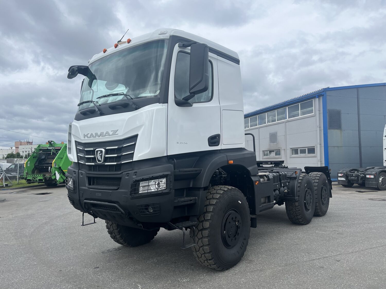 седельный тягач КАМАЗ 65954-40002-AA 6х6