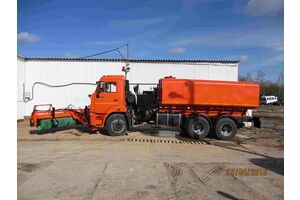 КДМ-7881022 на ш.65115-50 (ПМ сталь 09Г2С, V=12 м3, Сопла, Передняя щетка)