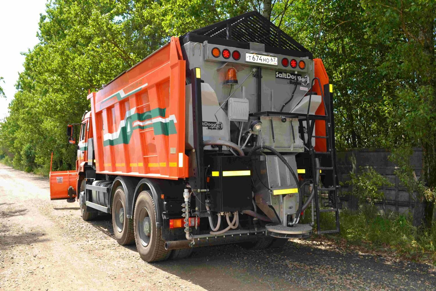 КДМ-7881010 на с.КамАЗ-6520-7915-49 (ПС (нерж); Средняя щетка; Передний отвал 3,5 м; ПМ (сталь))