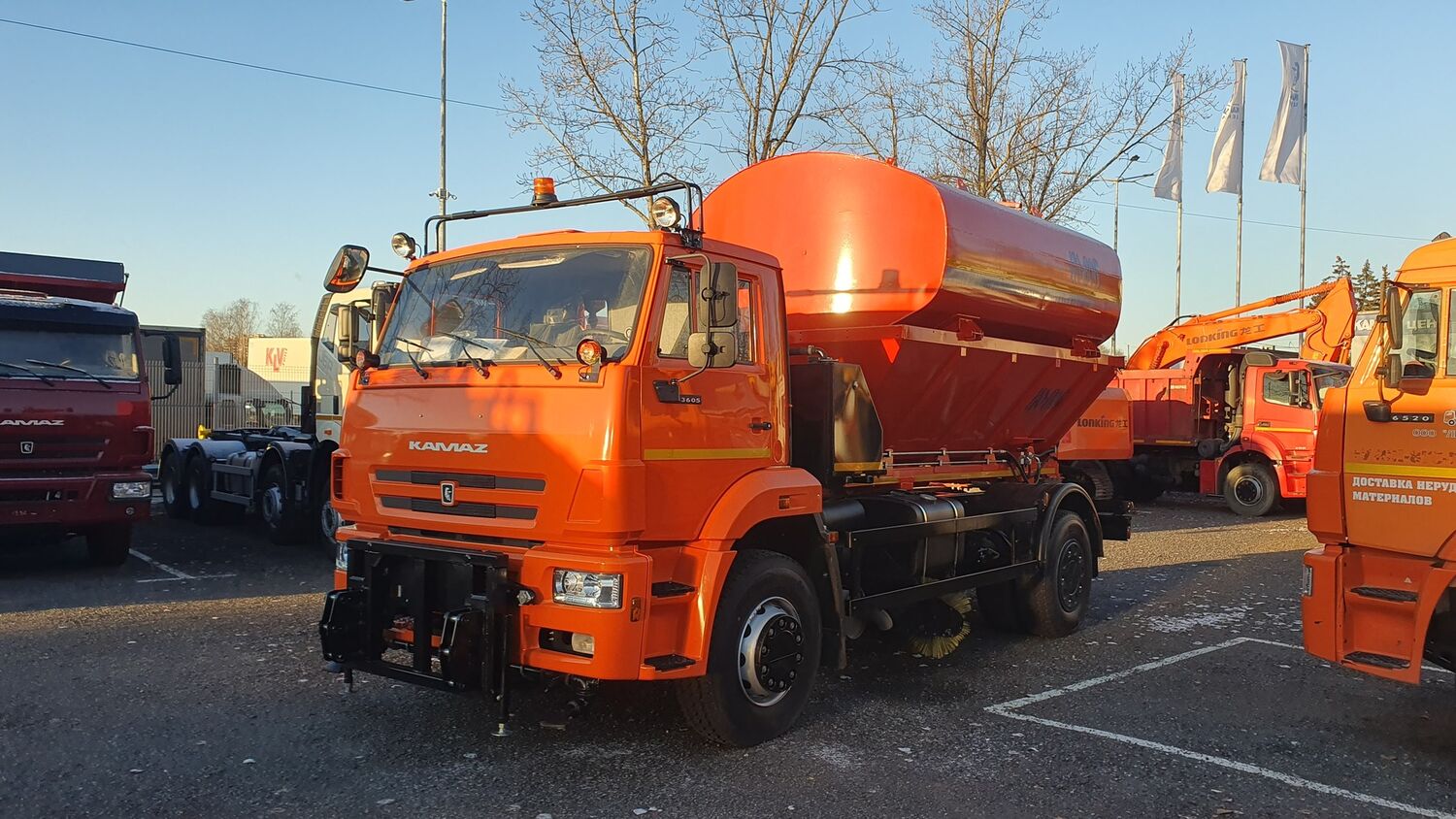 Кобинированная дорожная машина КО-806-40 на шасси КАМАЗ 53605-3950-48